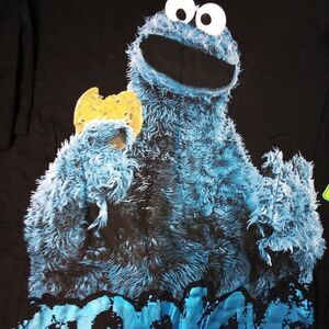 NWT Sesame Street Workshop Cookie Monster T-Shirt